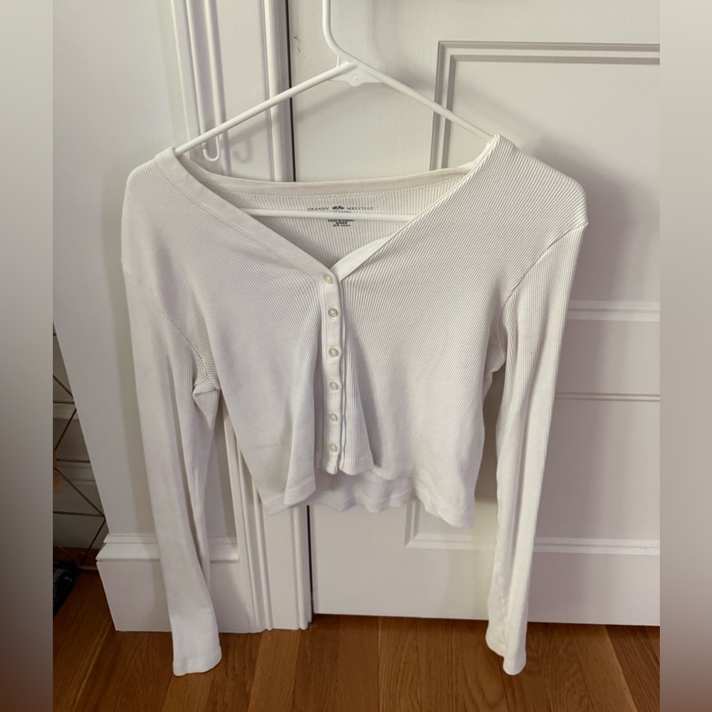 Brandy Melville sweater